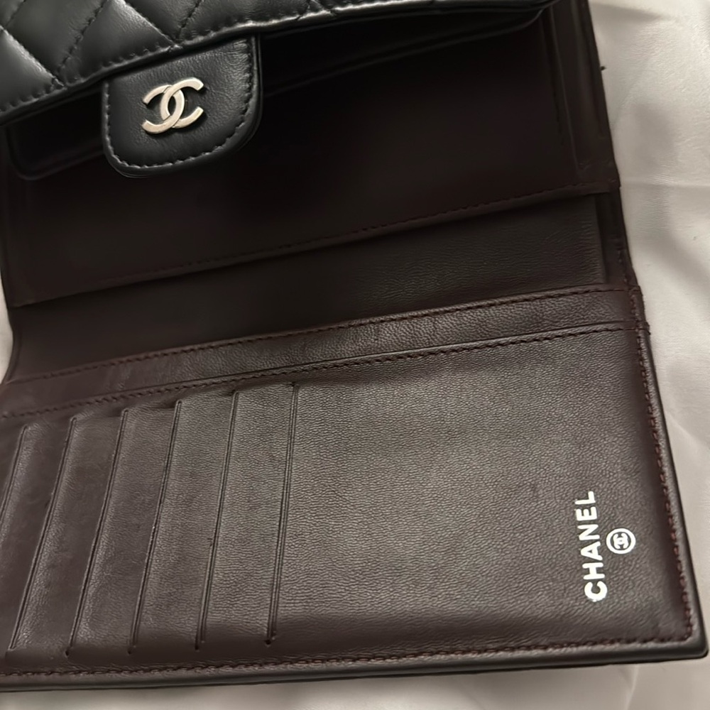 Chanel Classic Flap Wallet - Picture 8 of 11